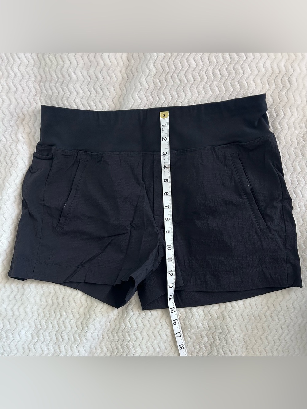 Athleta Black Trekkie North Shorts - Picture 4 of 5